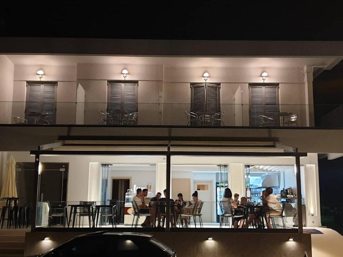 Angelo Cafe Hotel Tolón Eksteriør bilde